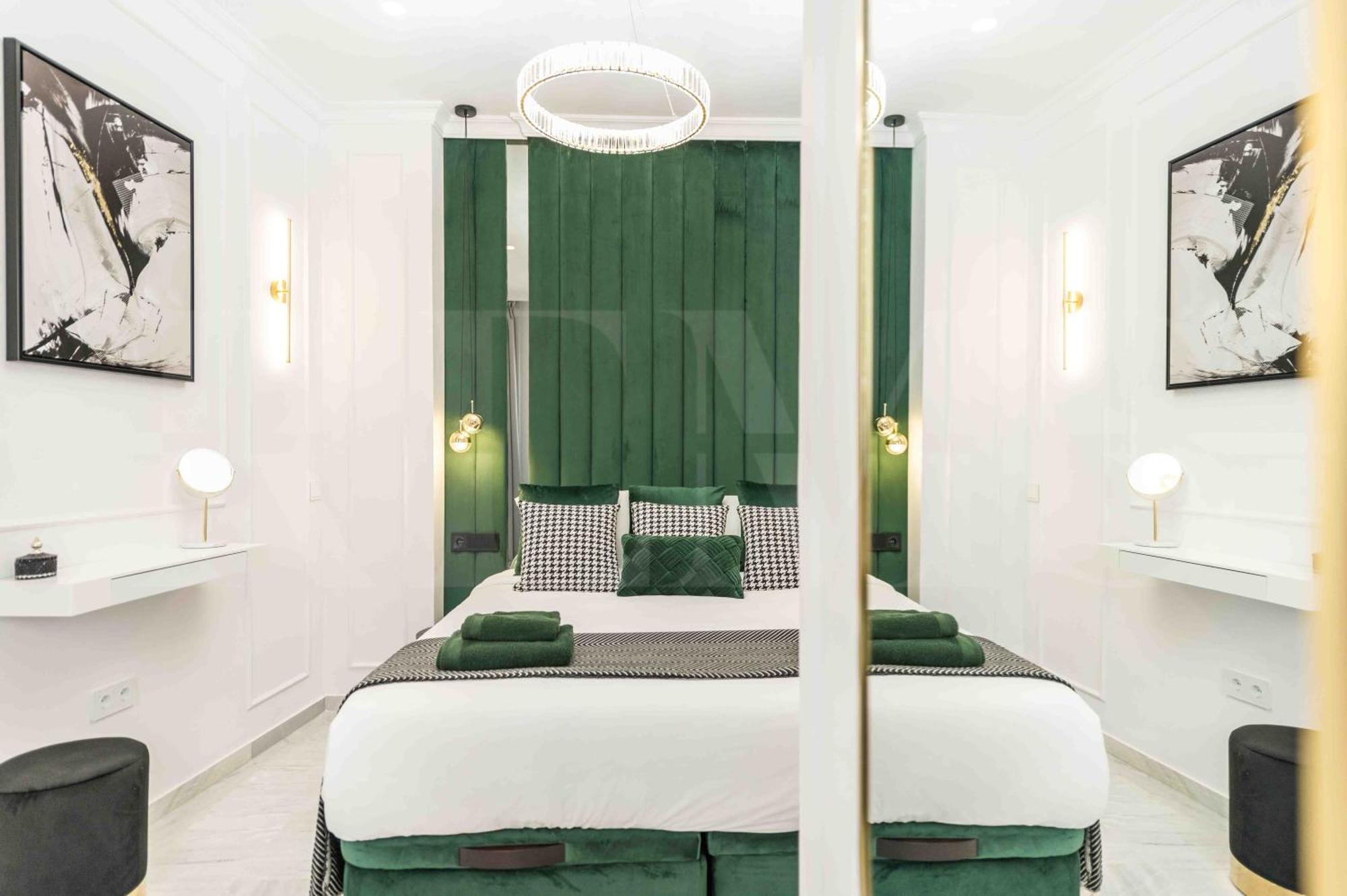 Appartamento Deluxe - Historic Center By Rems